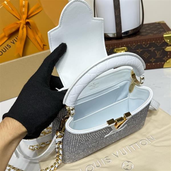 2026120164339297 870